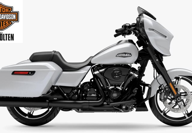 Harley-Davidson Street Glide FLHX (White Onyx Pearl/Black Finish)
