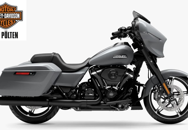 Harley-Davidson Street Glide FLHX (Atlas Silver Metallic/Black Finish)