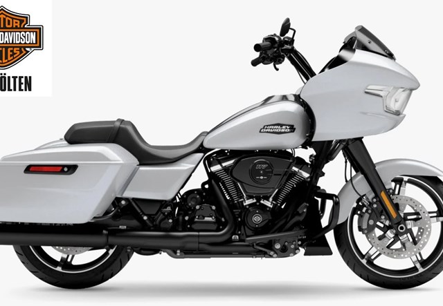 Harley-Davidson Road Glide FLTRX (White Onxy Pearl/Black Finish)