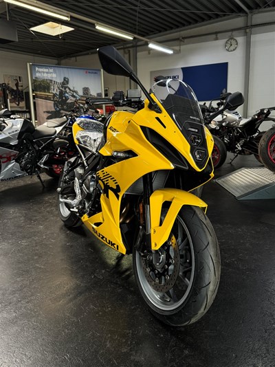 GSX-8R