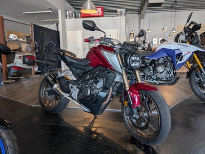 CB125R