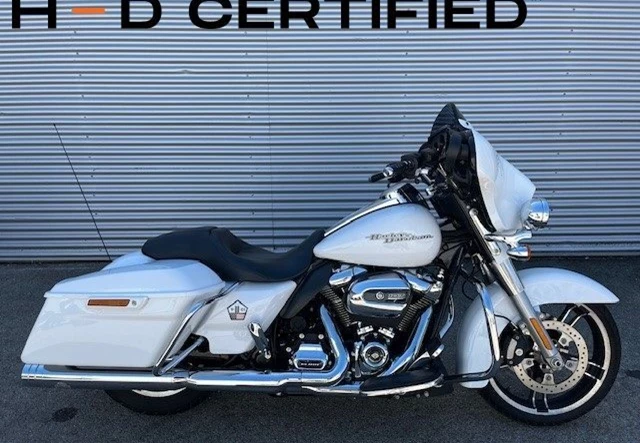 Harley-Davidson Touring Street Glide Special FLHXS (Crushed Ice Pearl)