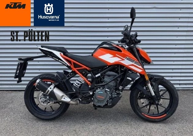 KTM 125 Duke (orange)