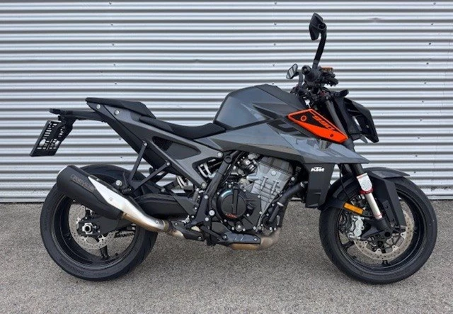 KTM 990 Duke (schwarz)