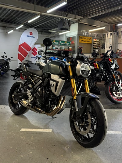 GSX-8T