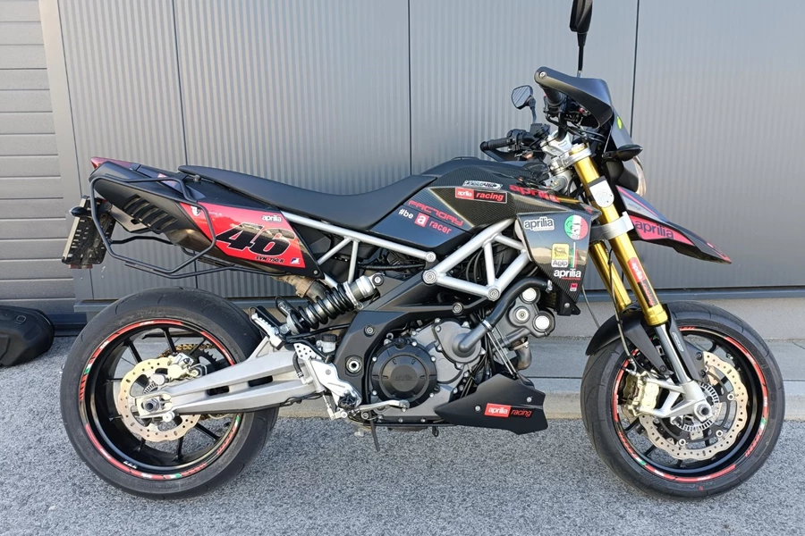 Aprilia Dorsoduro 750