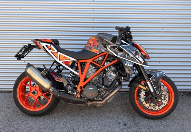 KTM 1290 Super Duke R (weiss)