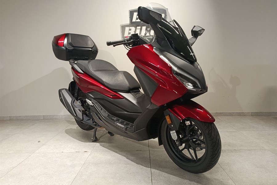 Honda Forza 350