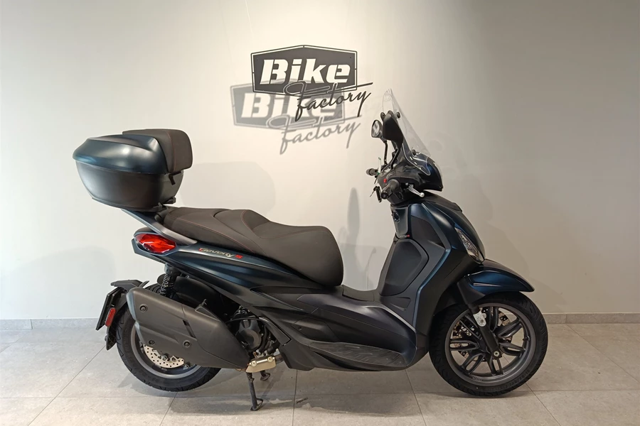 Piaggio Beverly 400