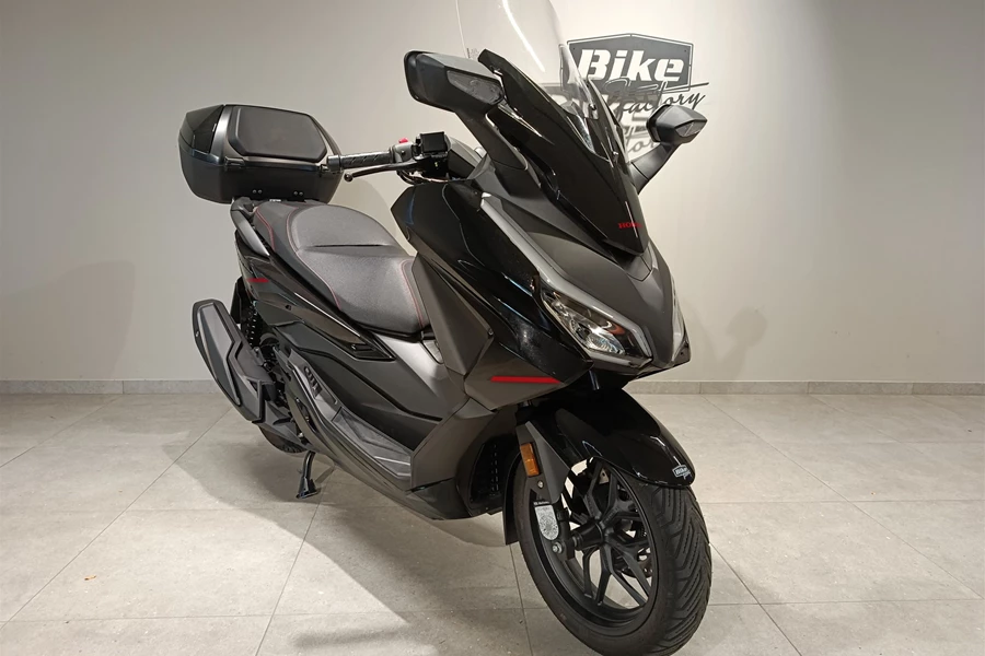 Honda Forza 350