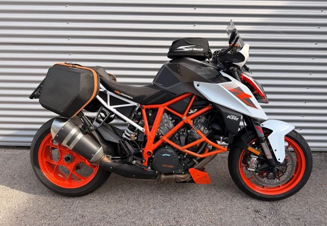 KTM 1290 Super Duke R (weiss)