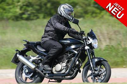 Motorrad Vergleich Honda ADV350 2023 Vs Hyosung GT 250i Naked 2010