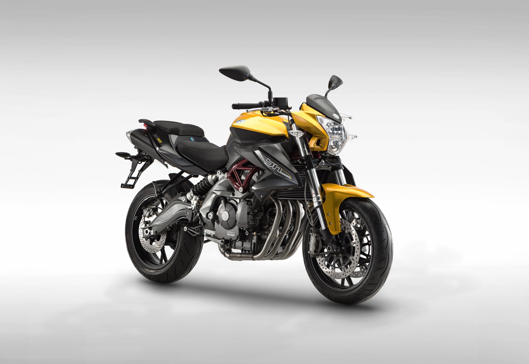 Motorrad Vergleich Benelli BN 600 R 2015 Vs Benelli BN 600 R 2015