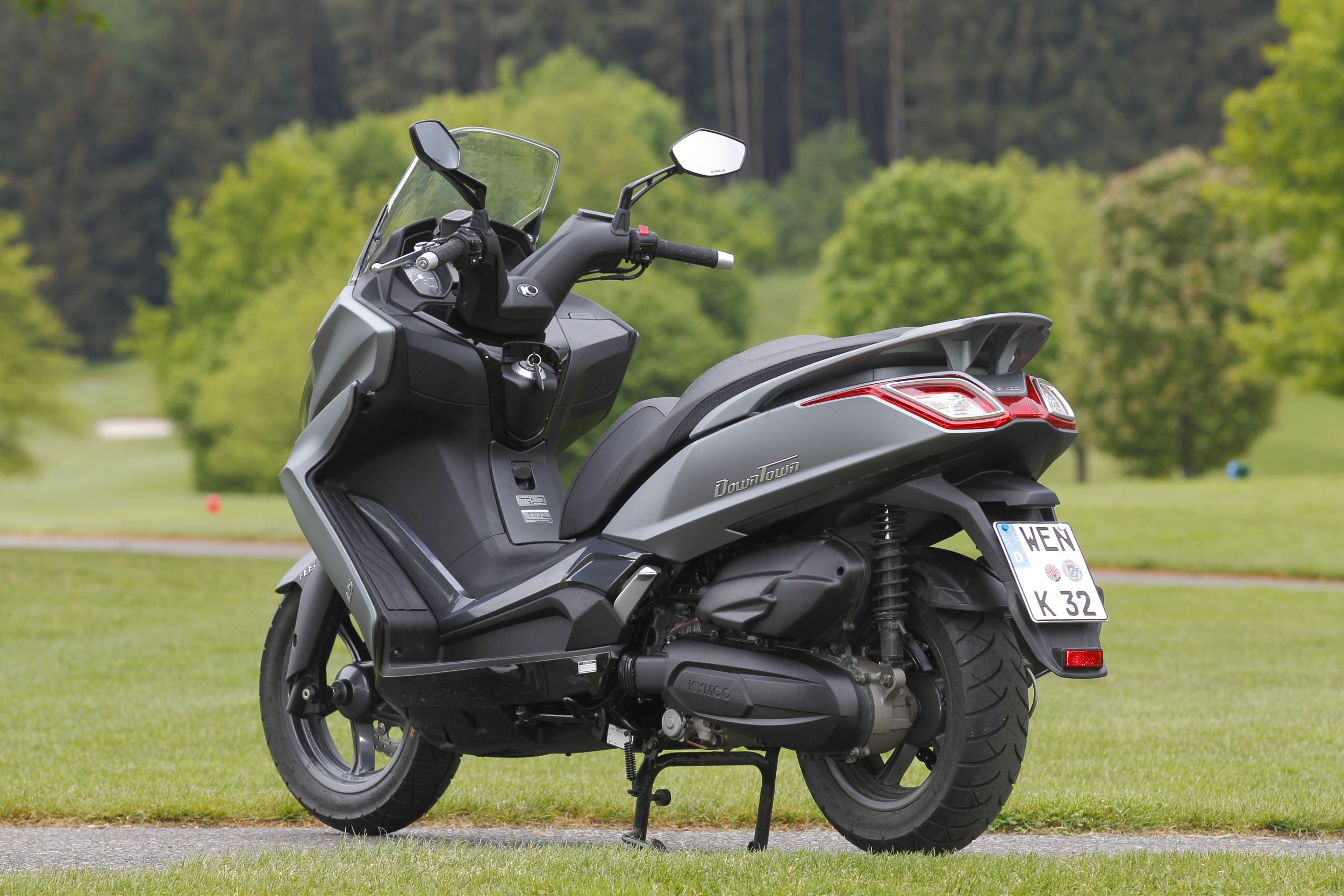 Motorrad Vergleich Suzuki Burgman Vs Kymco Downtown I