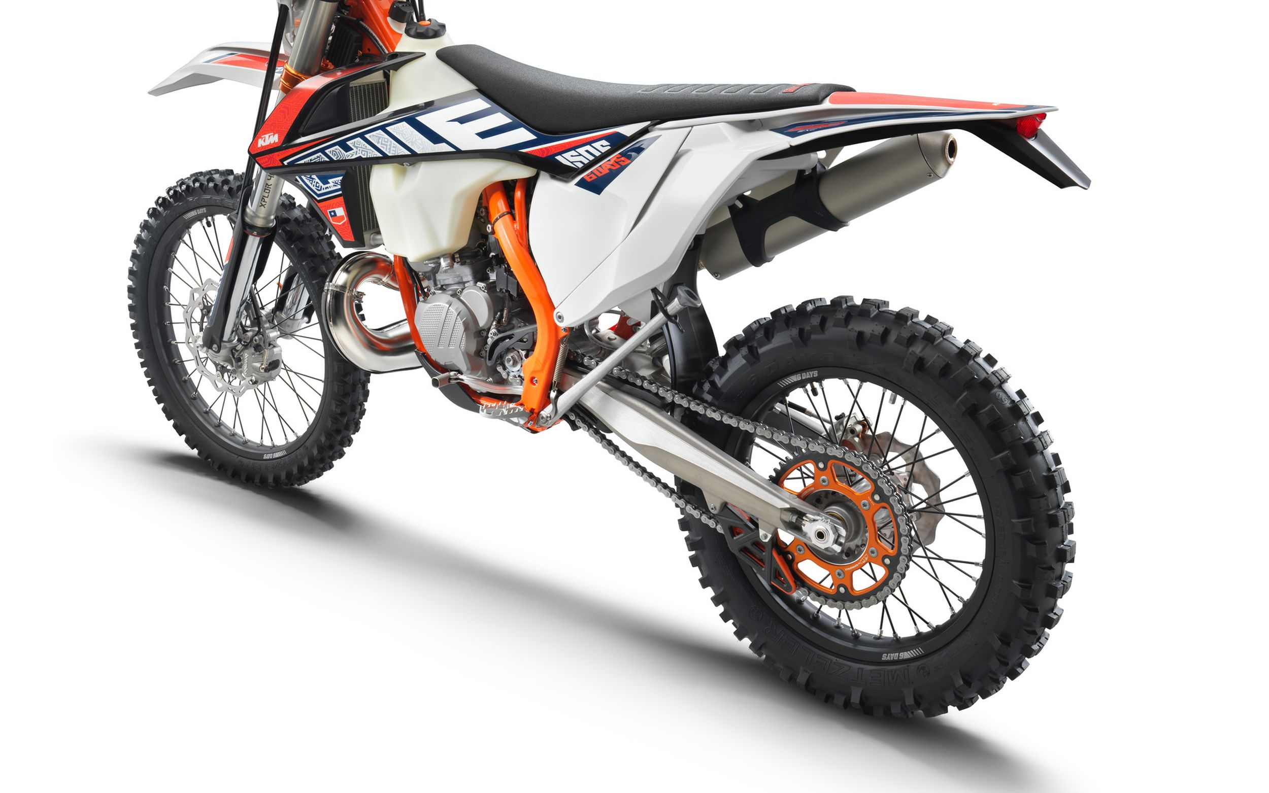 Motorrad Vergleich KTM 250 EXC TPI Sixdays 2019 Vs KTM 250 EXC F 2024