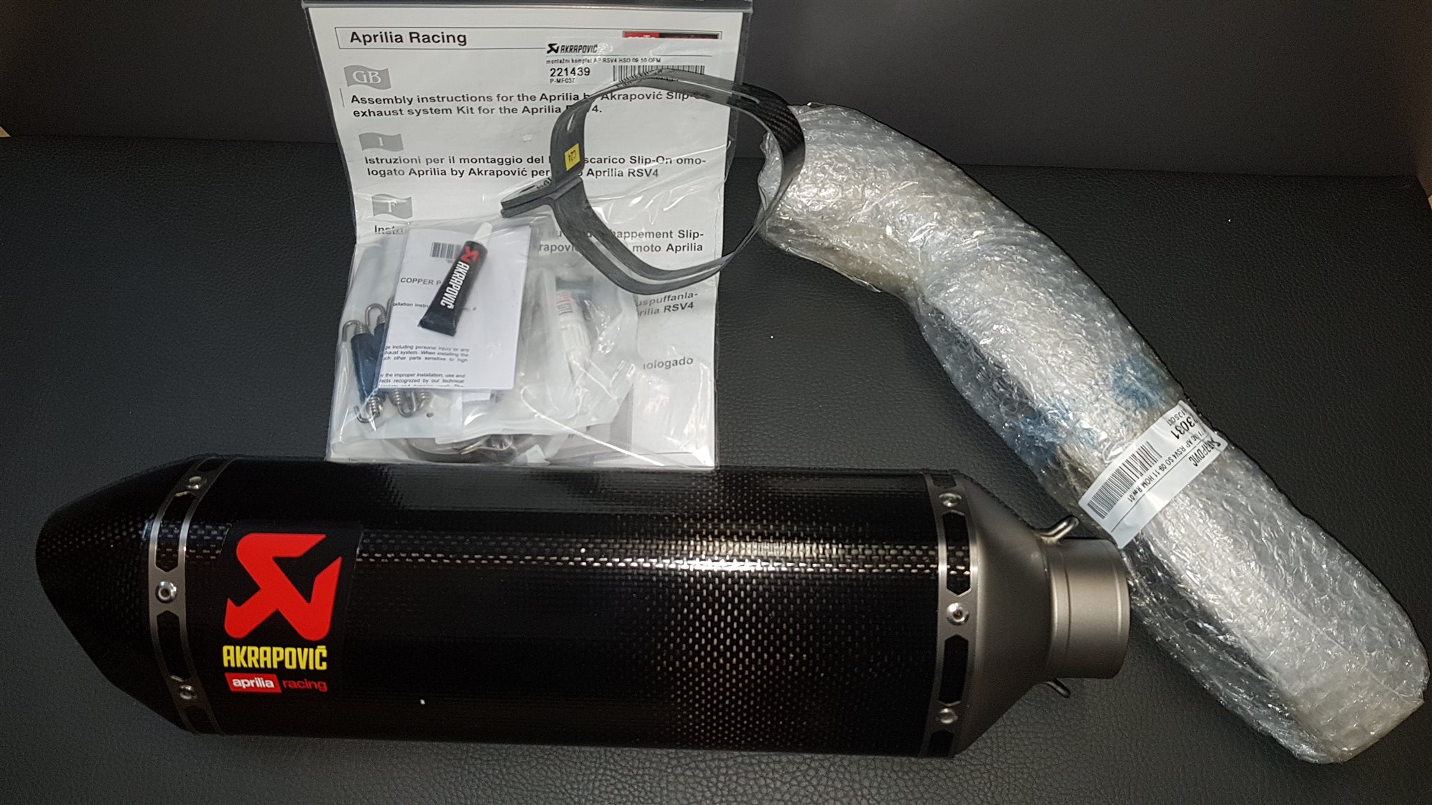 Slip On Auspuff Akrapovic Aprilia RSV4 Tuono V4 Statt 1 698 00 EUR