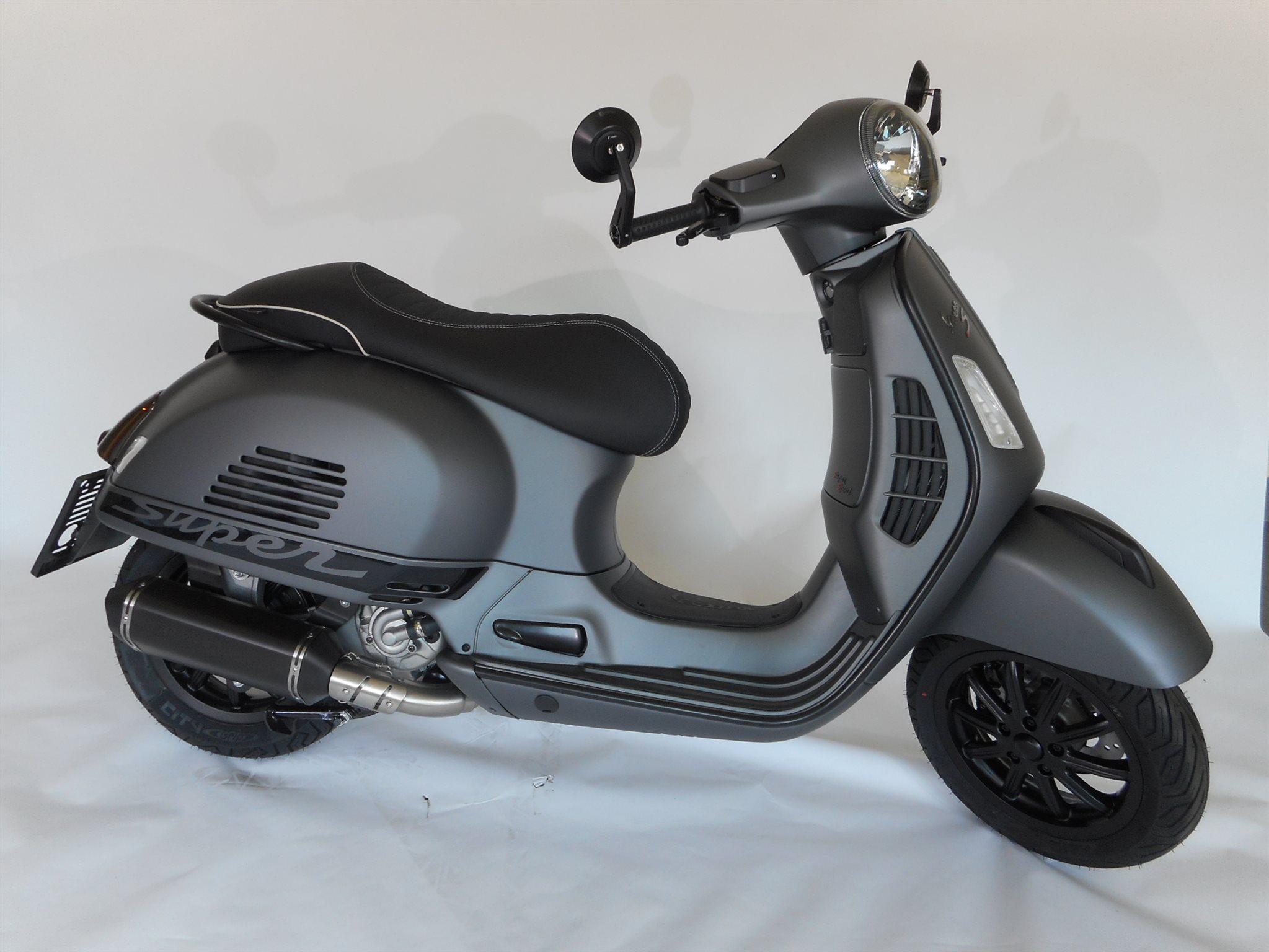 Details zum Custom-Bike Vespa GTS 125 i.e. Super Sport des