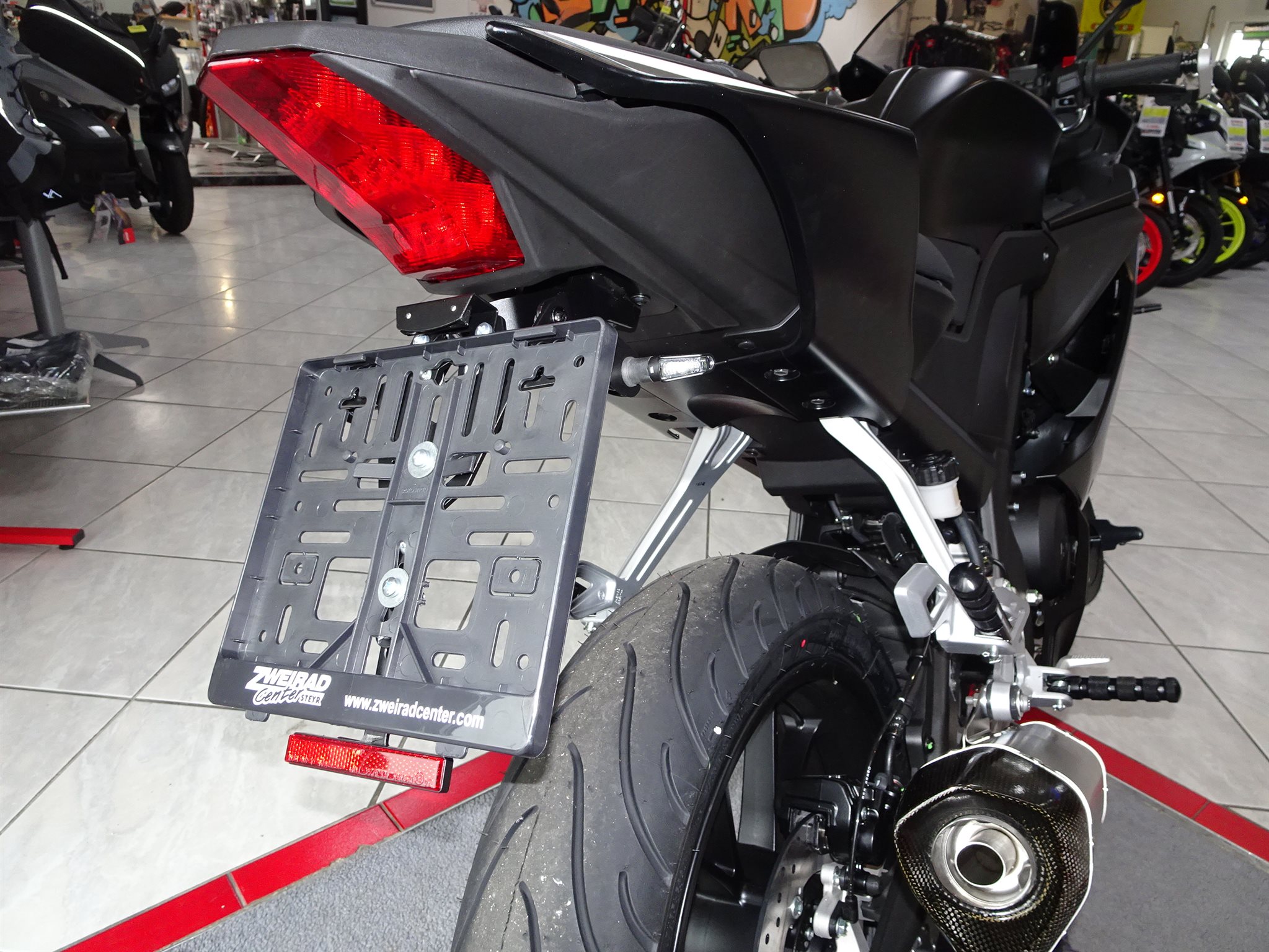 Details zum Custom-Bike Yamaha R125 des Händlers Zweirad Zentrum