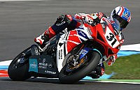 Superbike: Muggeridge ganz knapp in Front: Jones wird Zweiter