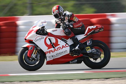 Hofmann mit Handicap: Gebrochener Knochen in der rechten Hand