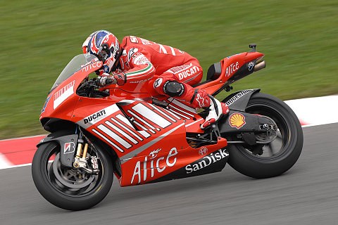 3. Training MotoGP: Stoner klar vor dicht gedrängter Meute