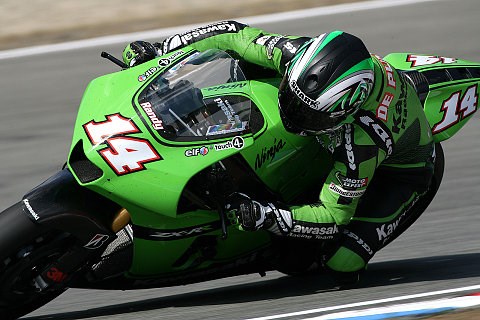 Kawasaki ohne Traktion: Die Reifen haben durchgedreht