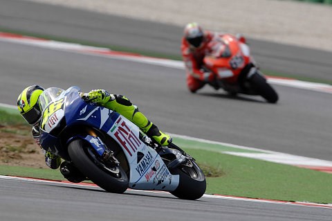 Rossi ist verärgert: Er macht lieber etwas Anderes, als so Rennen zu fahren