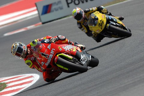 1. Training 250cc: Lorenzo knapp voraus