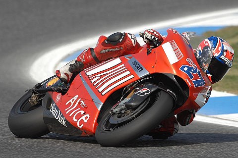 2. Training MotoGP: Stoner, Regen und Rutscher