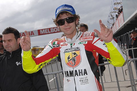 Vor der Reifenentscheidung: Was passiert mit Rossi und Bridgestone?