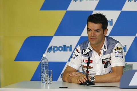 Davies fährt nicht: Checa fährt schon, Rossi auch