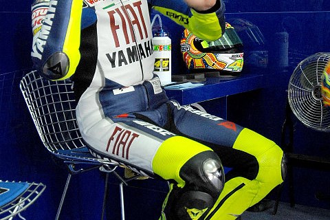 Rossi siegt auf vier Rädern: Seine Reifenentscheidung verwundert nach wie vor