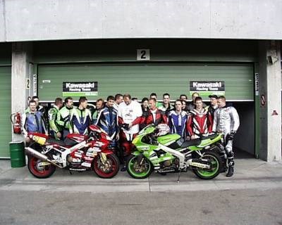 Sensationell: Volles Starterfeld beim Kawaski ZX-6 Castrol Cup!