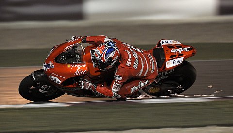 1. Training MotoGP: Stoner legt vor