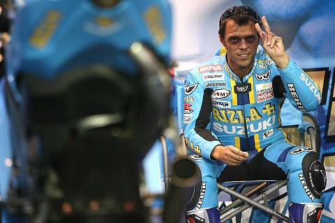 Suzuki enttäuscht: Abgefahrene Züge und kaputte Vorderreifen