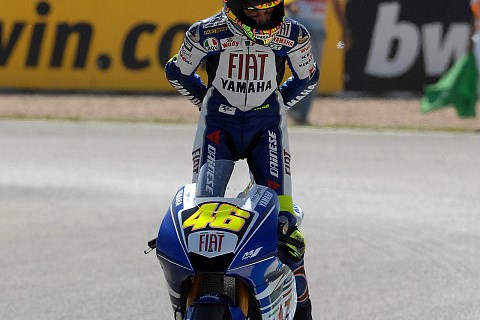 Rossi ist bereit für Estoril: Größere Zahlen am Pitboard