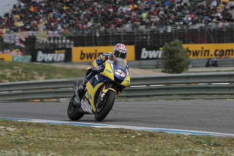 Edwards überrascht mit Pole Position: Lorenzo quält sich zu Platz vier