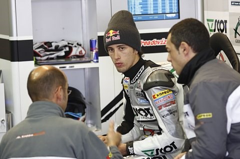 Dovizioso hatte Reifenspuren: Von Toseland erwischt