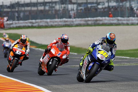 Ducati-Piloten unter Zugzwang: Stoner muss aufholen