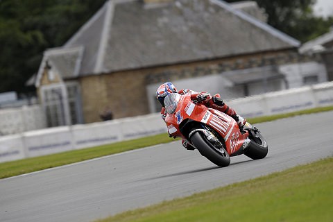 Stoner beginnt in Assen souverän: Ein Australier und dann lange nichts