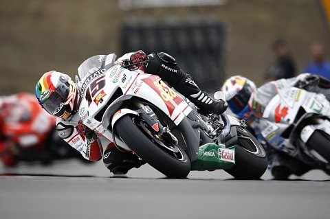 De Angelis schlägt Nakano: Gute Pace