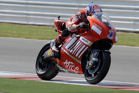 Stoner übernimmt die Spitze: Eine Trocken-Verschiebung