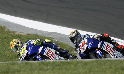 Rossi legt in Sepang vor: Stoner hing an der falschen Yamaha