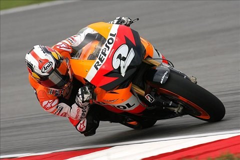 Hayden nur auf Platz vier: Erste Bridgestone-Pole für Pedrosa