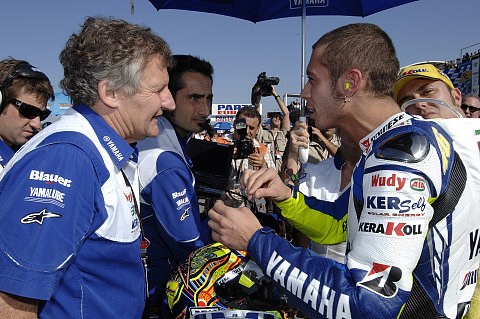 Rossi hält die 800er für langweilig: Zu viel Elektronik