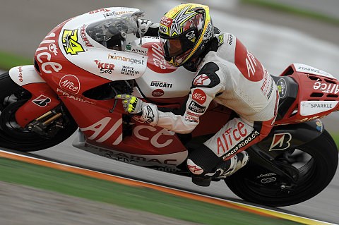 Elias verschiebt Operation: Stahl im Bein