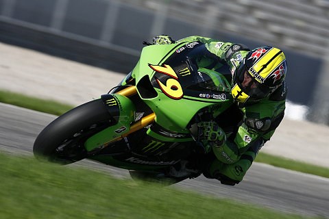 Kawasaki mit Test-Tag 1 zufrieden: Gutes Chassis und böse Schmerzen