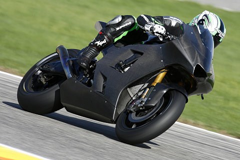 Melandri will mit Hayate die Saison bestreiten: Besser als zu Hause sitzen