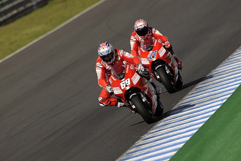 Ducati kommt zuversichtlich nach Katar: Stoner, Hayden und Suppo freuen sich auf Racing