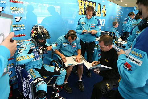 Suzuki taktiert mit den Reifen: Die harten Mischungen aufgespart